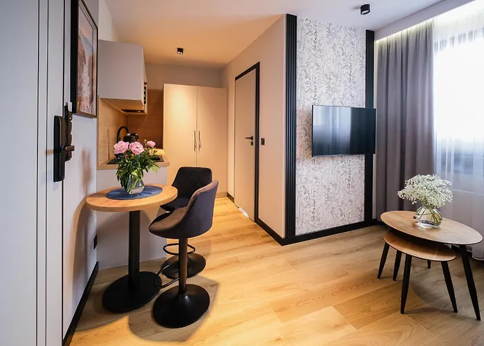 Stay At Nadmorska 12- Apartamenty I Pokoje Nad Morzem Sarbinowo