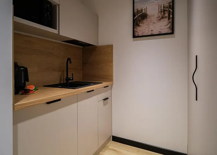 Stay At Nadmorska 12- Apartamenty I Pokoje Nad Morzem * Sarbinowo